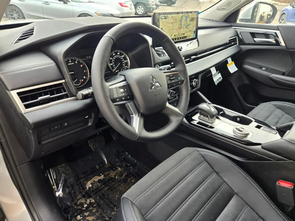 New 2026 Gray Mitsubishi SE 1.5T S-AWC image 16