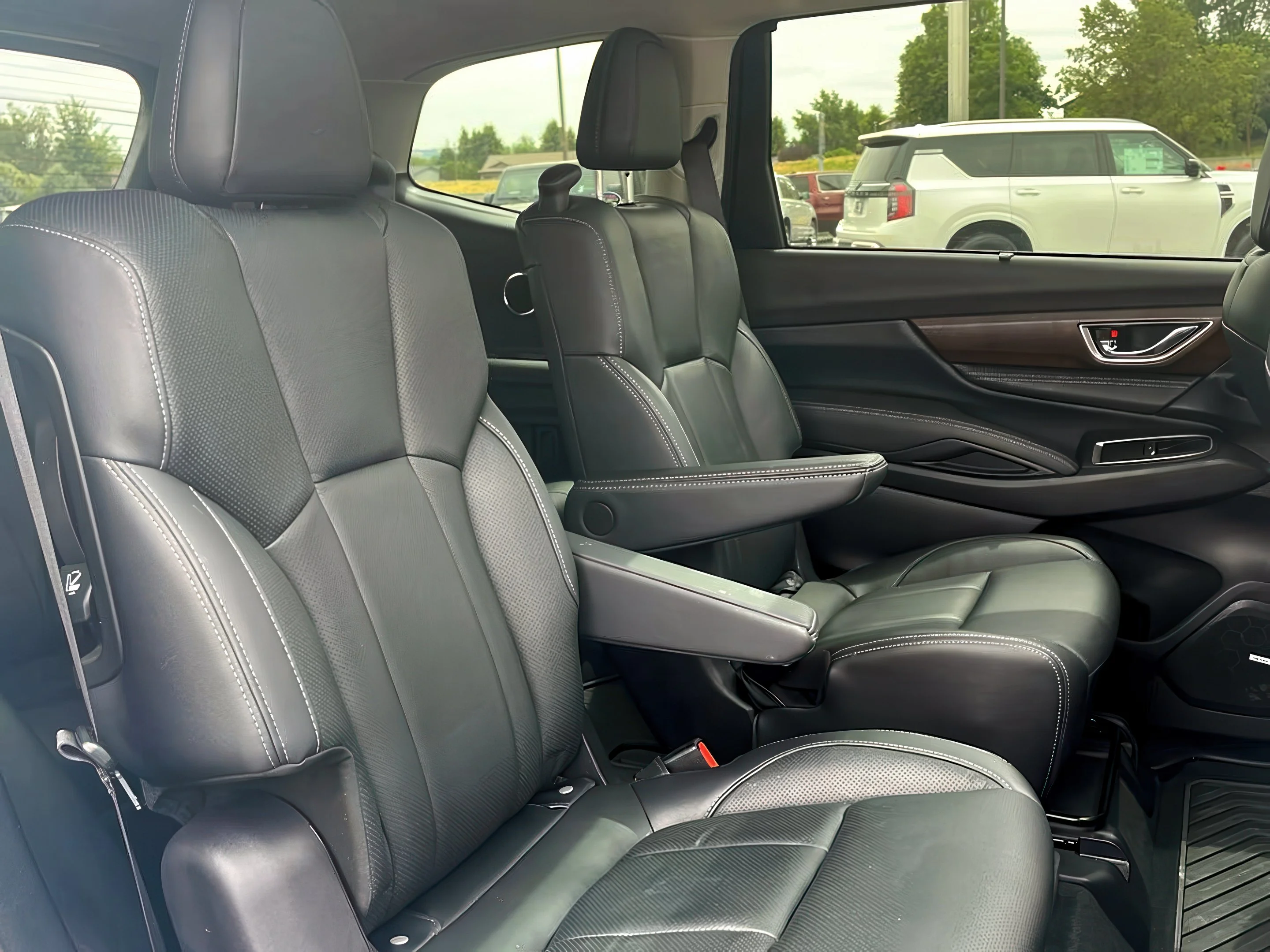 2025 Subaru Ascent Touring - Photo 27