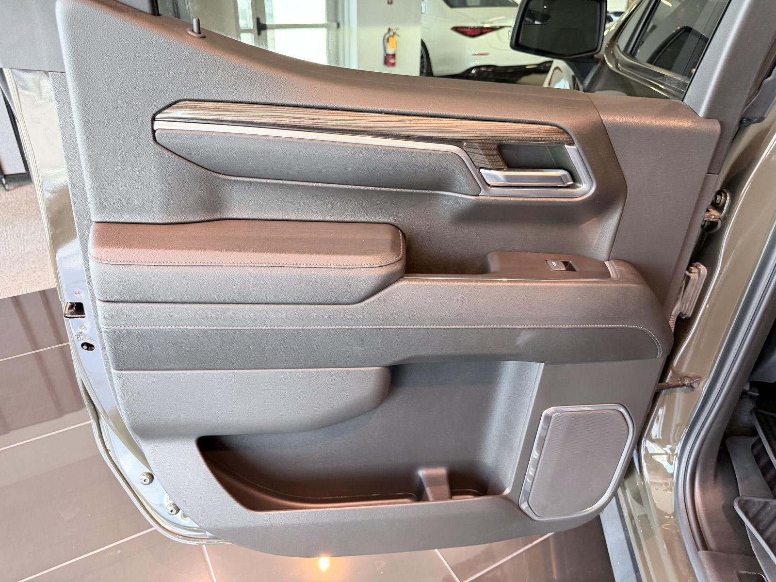Used 2023 HARVEST BRONZE METALLIC Chevrolet LT image 22