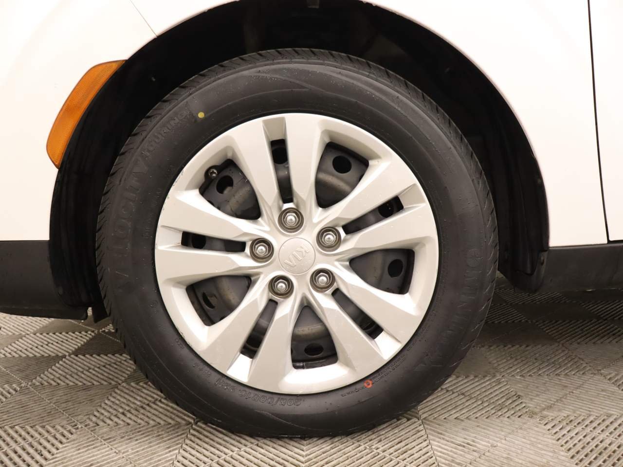 2021 Kia Soul LX - Photo 6