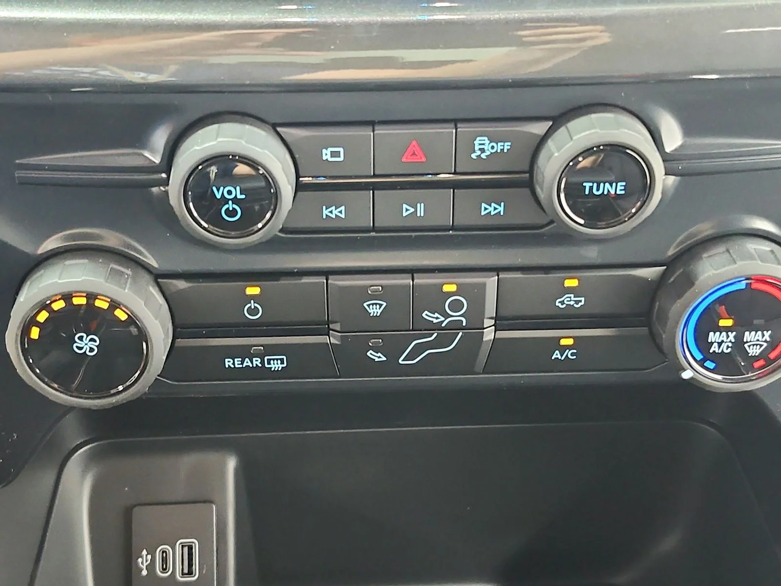 New 2026 Oxford White Ford STX® image 30