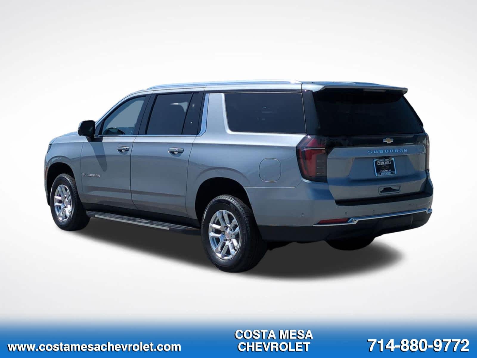 2026 Chevrolet Suburban LS - Photo 7