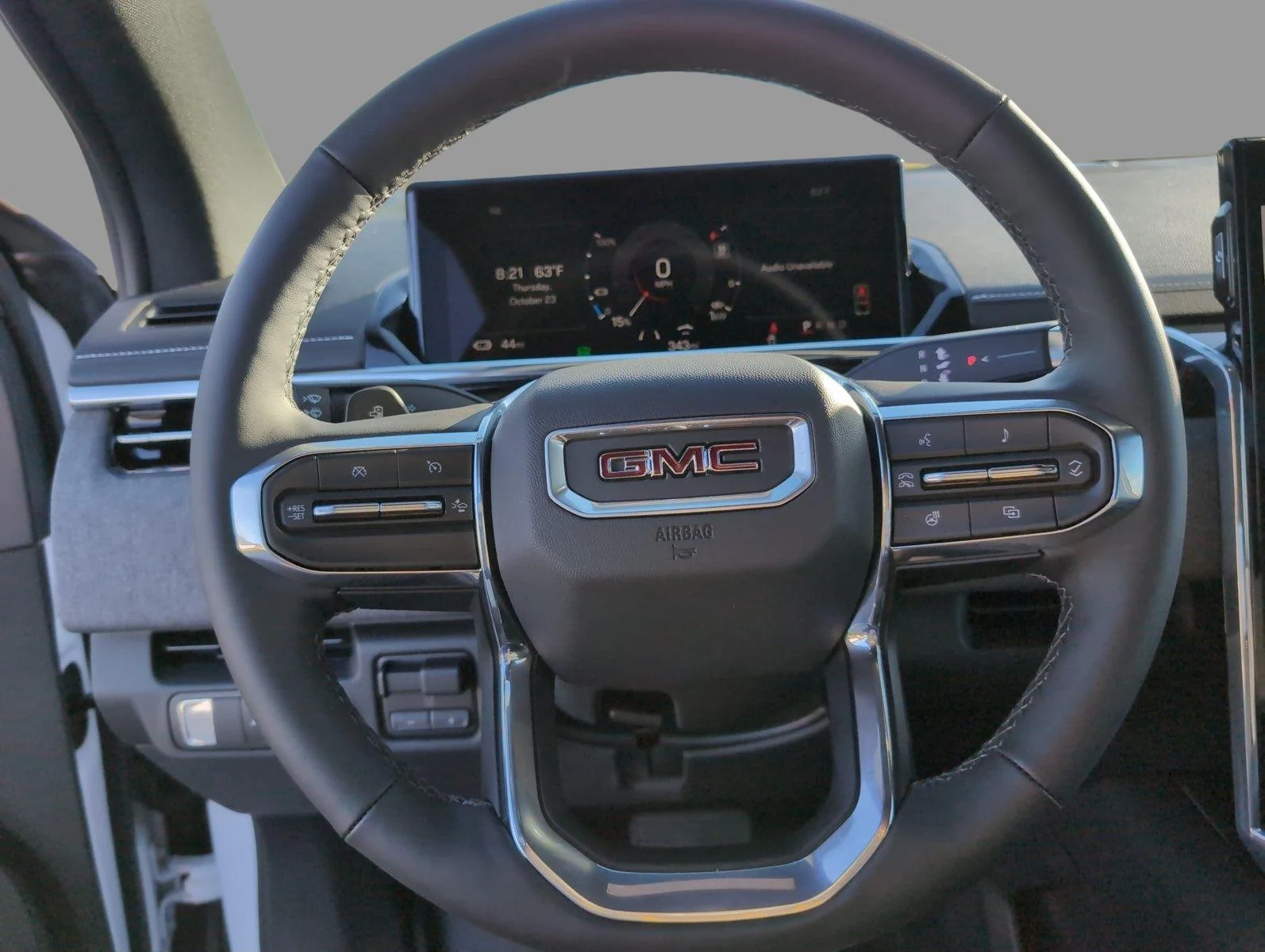 New 2026 Summit White GMC Elevation Standard Range image 14