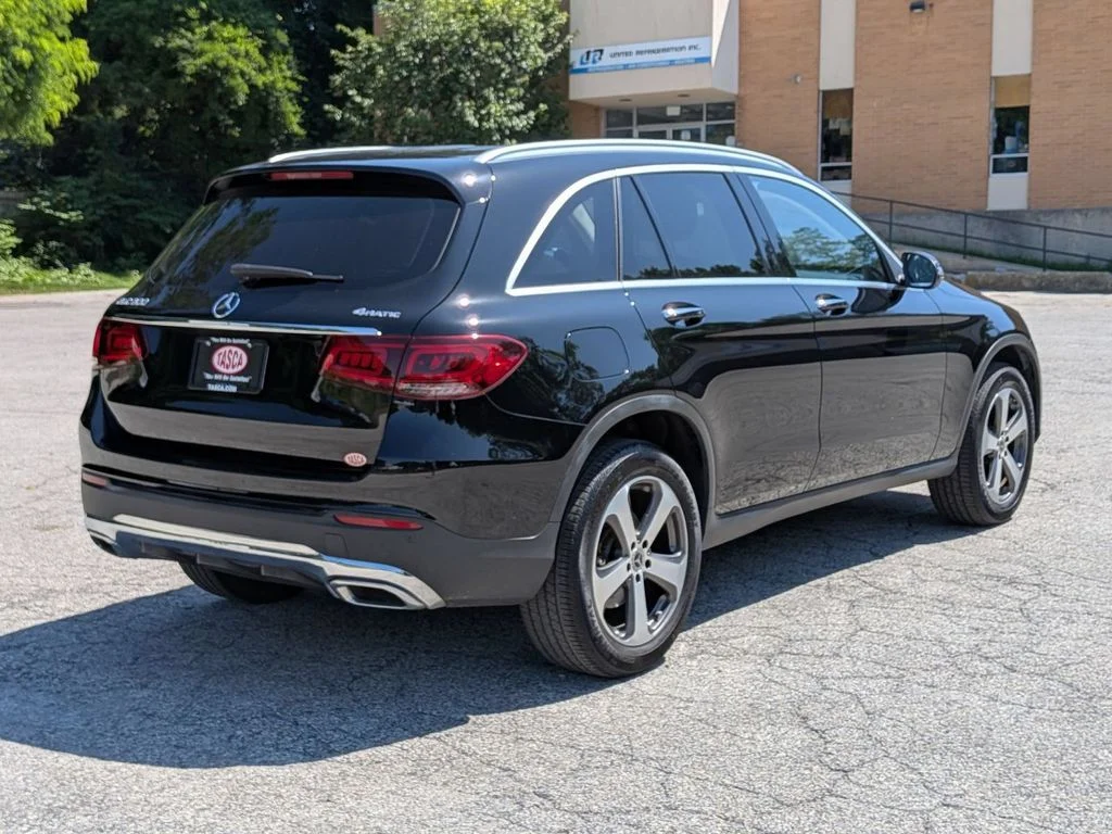 Used 2020 Black Mercedes-Benz GLC 300 image 3