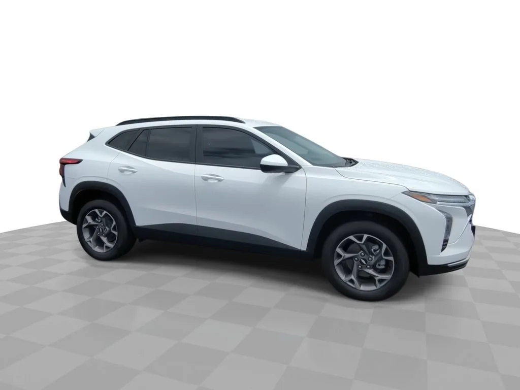 New 2026 Summit White Chevrolet LT image 9