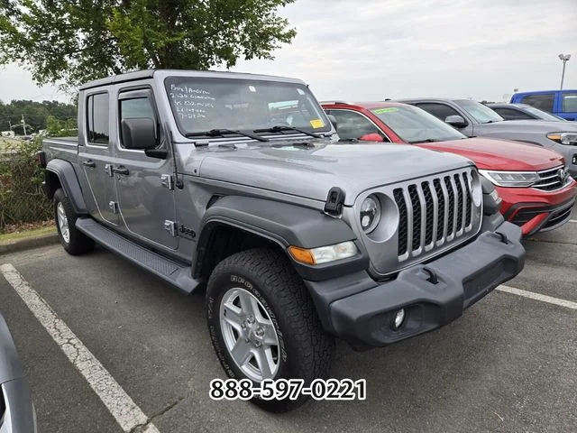 Used 2020 Billet Silver Metallic JEEP SPORT image 10