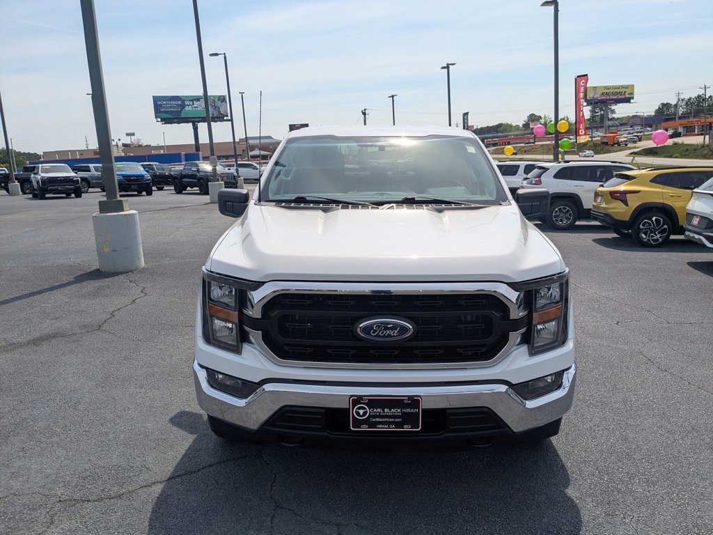 Used 2023  Ford XLT image 2