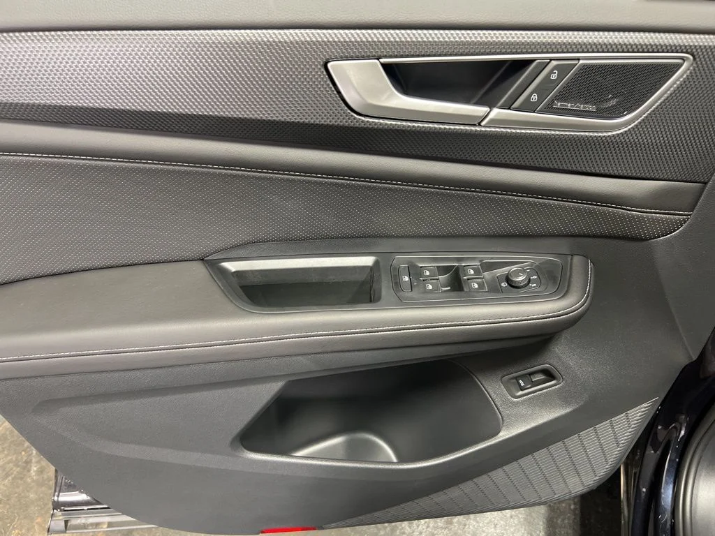 2026 Volkswagen Atlas Cross Sport SEL Premium R-LINE - Photo 10