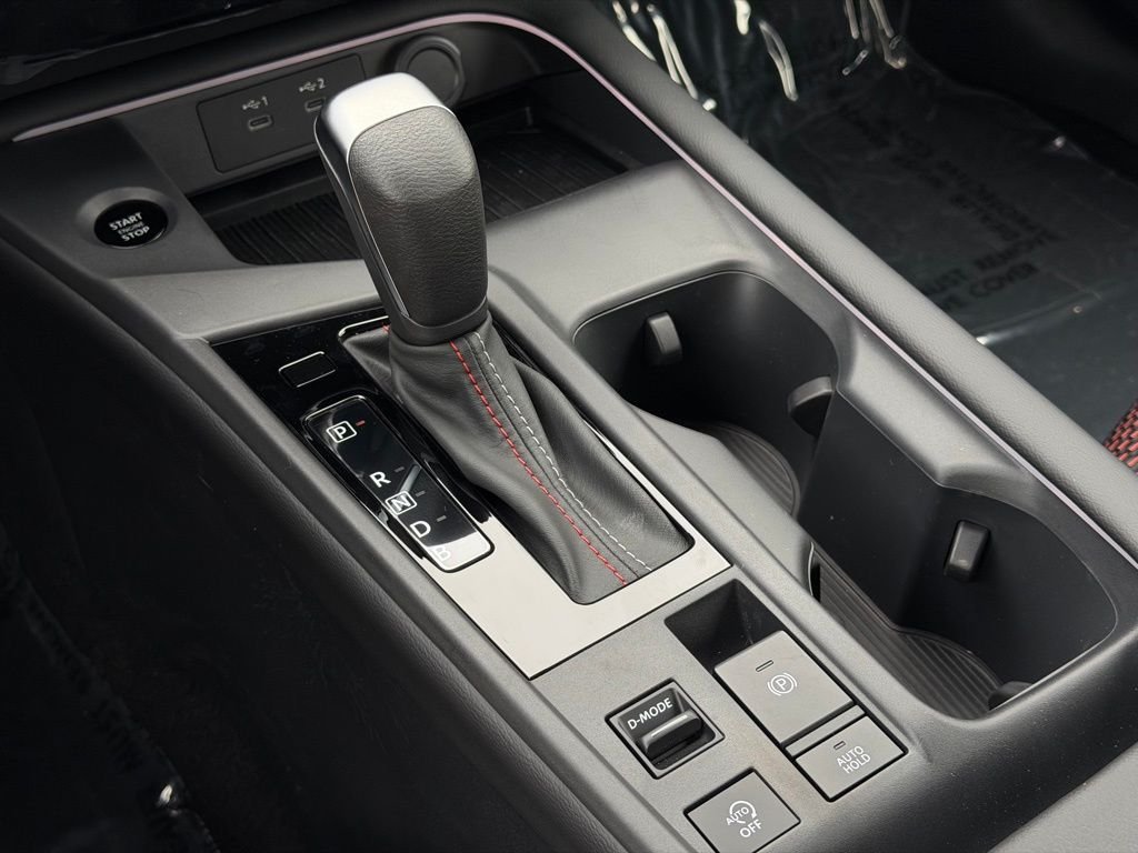 New 2026 Atlantic Gray Metallic / Super Black Two-tone Nissan SR image 28