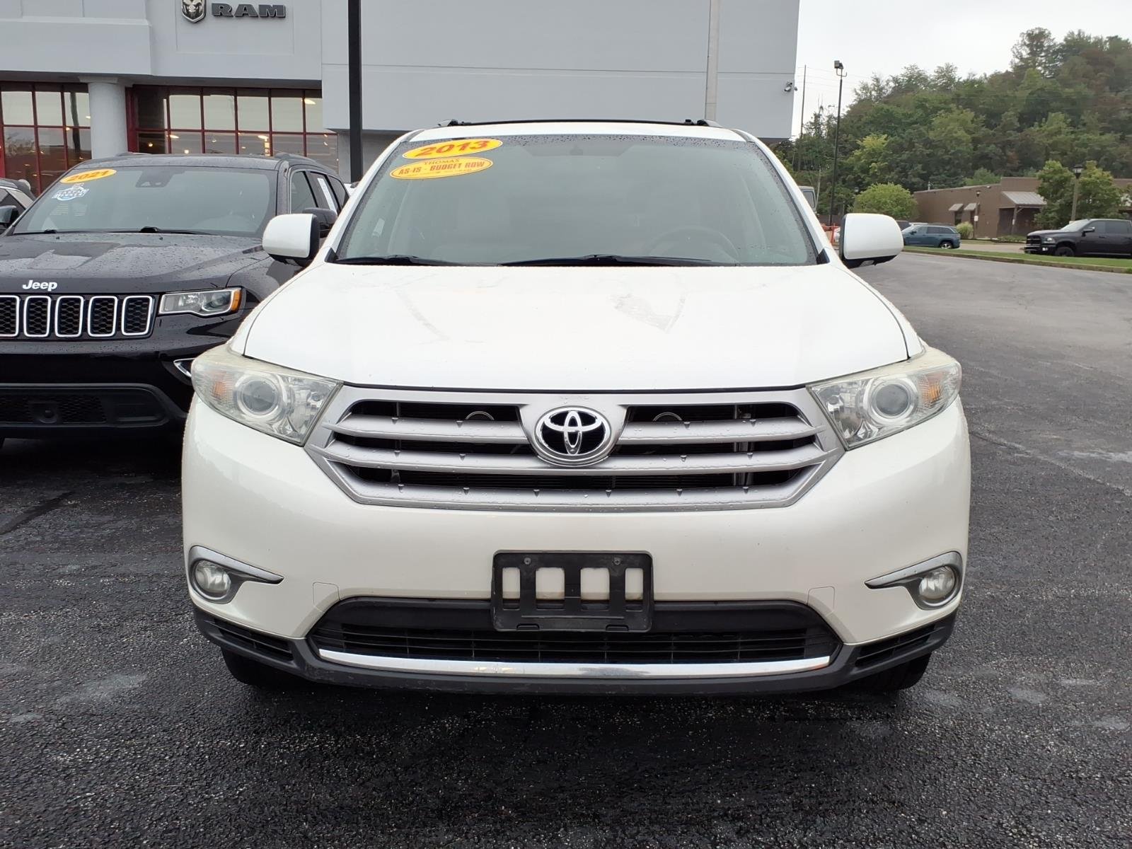 Used 2013 Toyota Highlander Limited with VIN 5TDDK3EH1DS213313 for sale in Saint Clairsville, OH