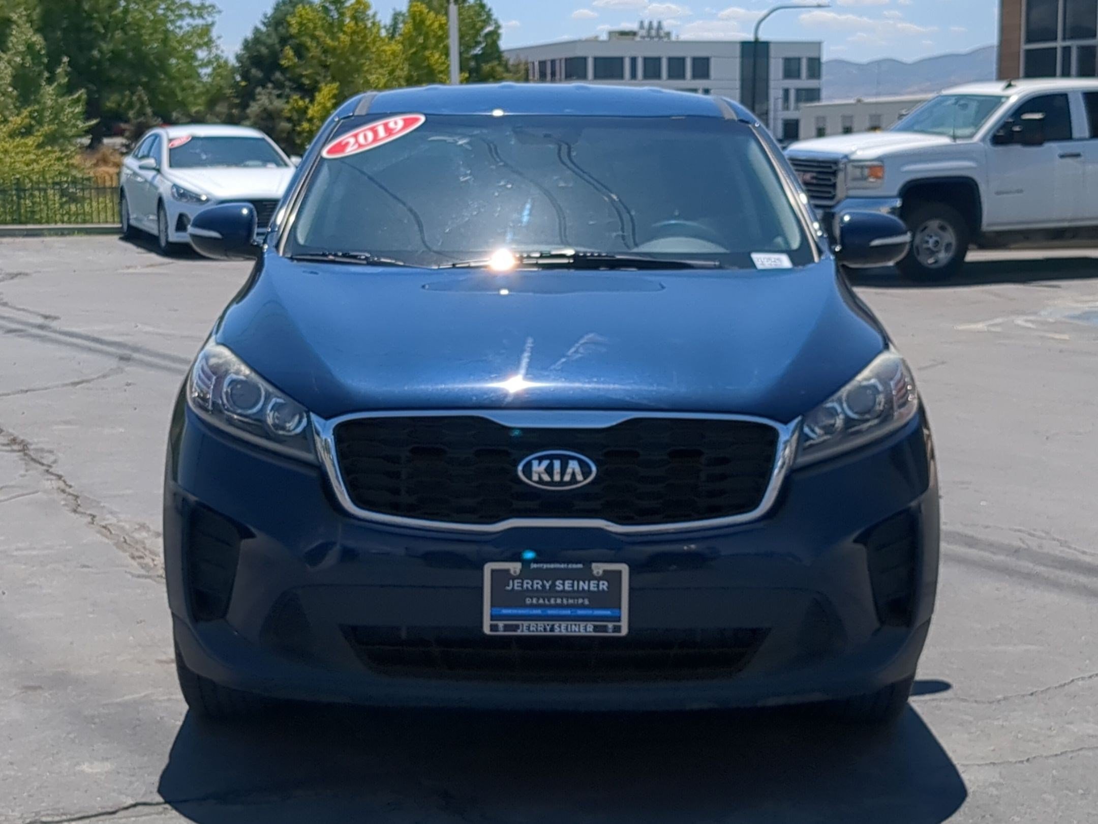 Used 2019 Blaze Blue Kia LX V6 image 9