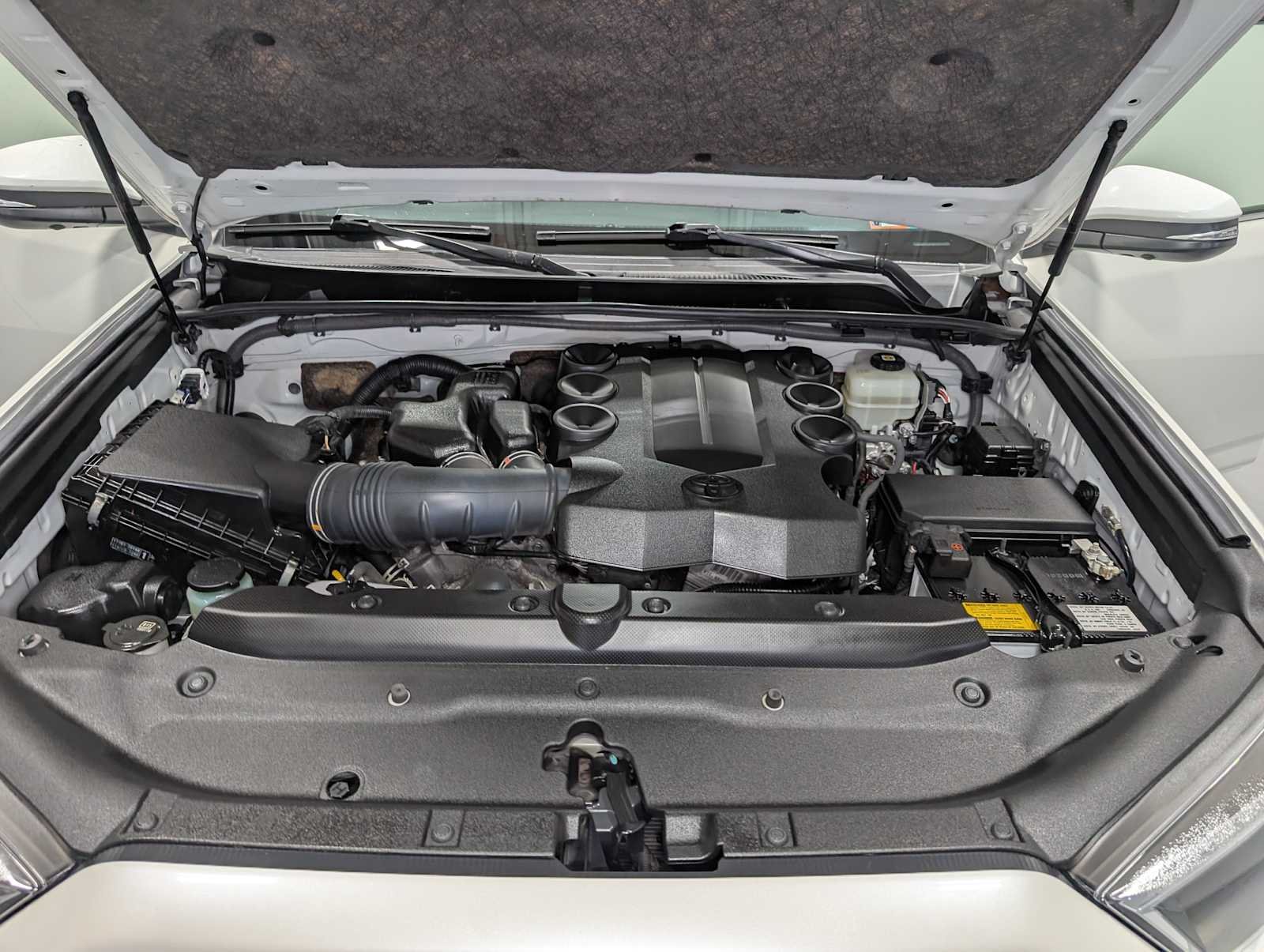 Used 2022 Blizzard Pearl Toyota Limited image 11