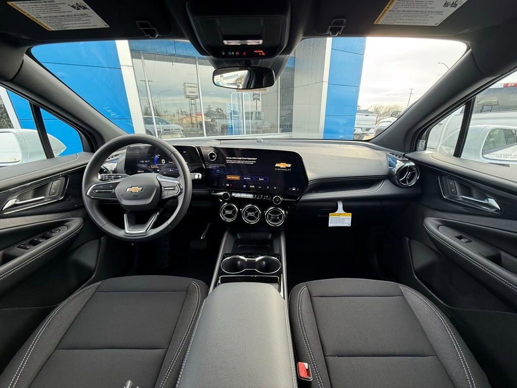 New 2026 Summit White Chevrolet LT image 12