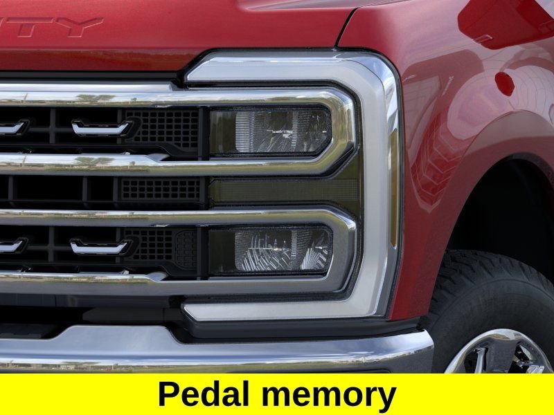 New 2026 Ruby Red Metallic Tinted Clearcoat Ford F-250® Lariat® image 19