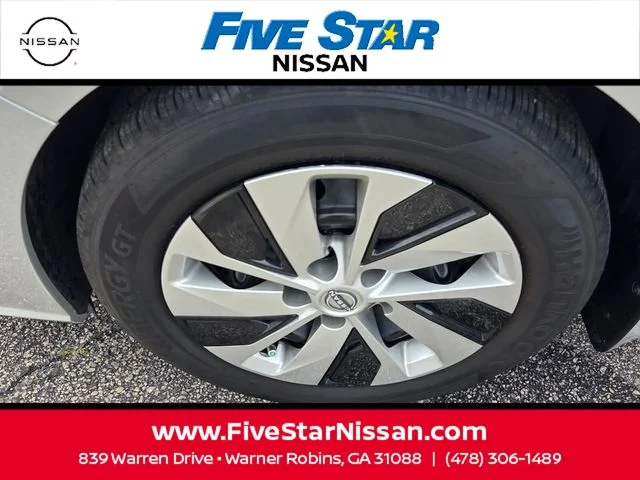 Used 2025 Silver Nissan 2.5 S image 14