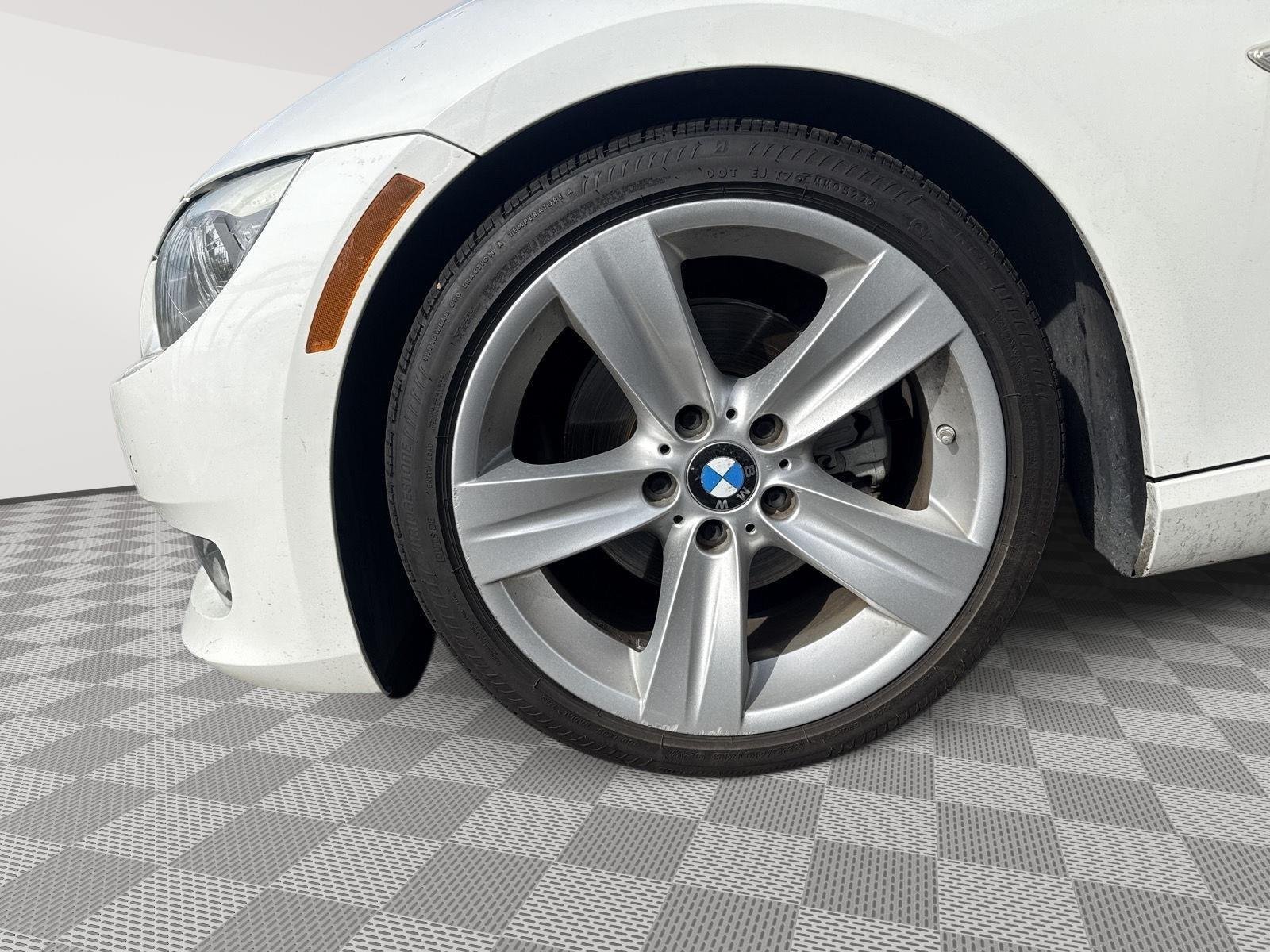 Used 2011 Alpine White BMW 328i image 21