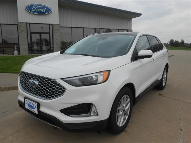 2023 Ford Edge