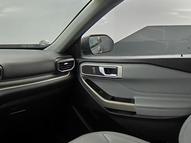 Used 2021 Gray Ford XLT image 40