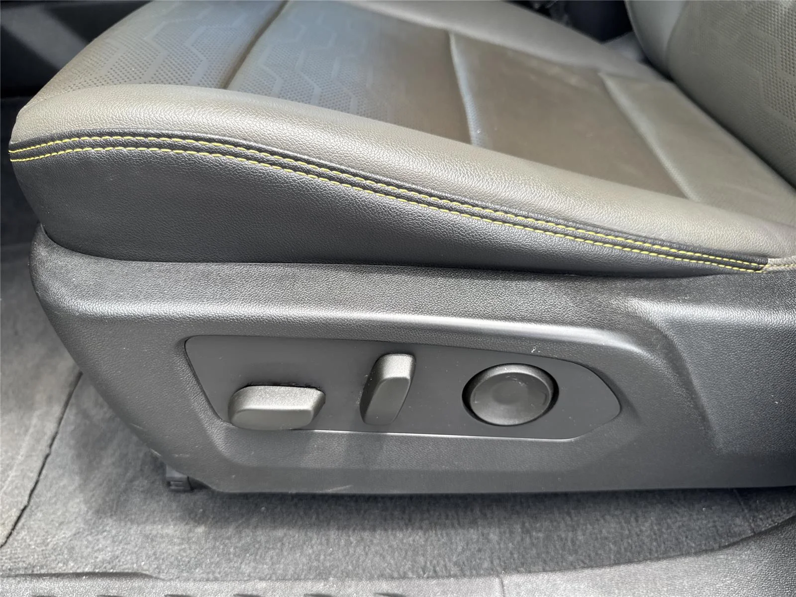 Used 2023 Summit White Chevrolet ZR2 image 12
