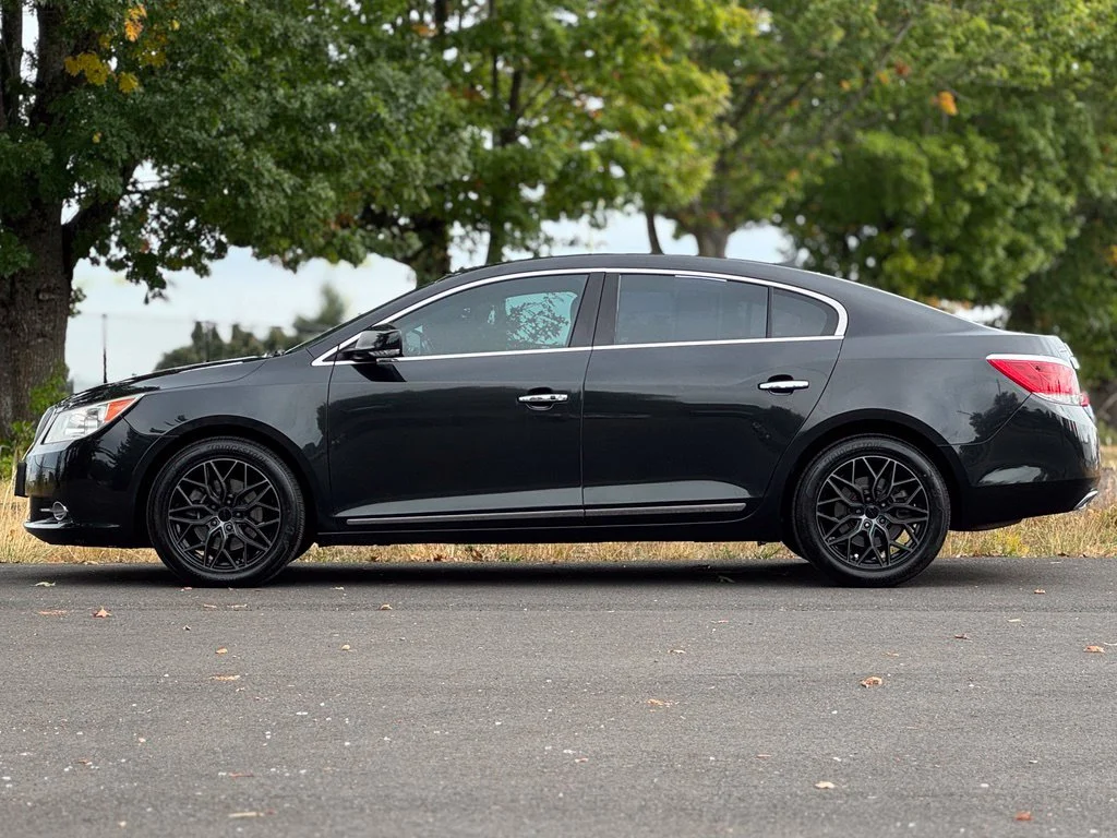 Used 2010 Carbon Black Metallic Buick CXS image 4