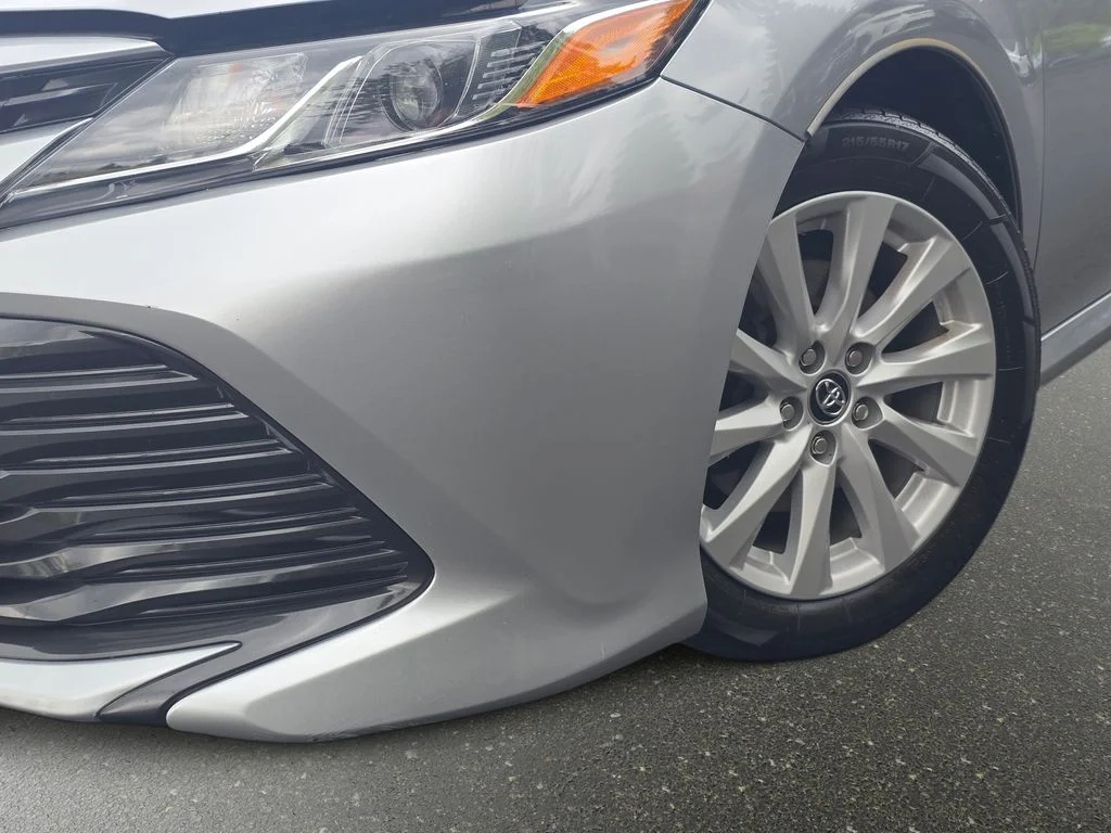 Used 2019 Silver Toyota LE image 30