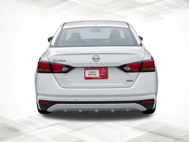 Used 2025 White Nissan 2.5 SV image 5