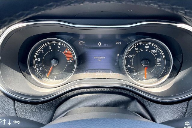 Used 2019 Black Jeep Limited image 22