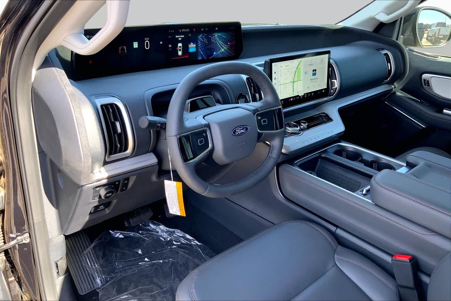 2025 Ford Expedition Active - Photo 8