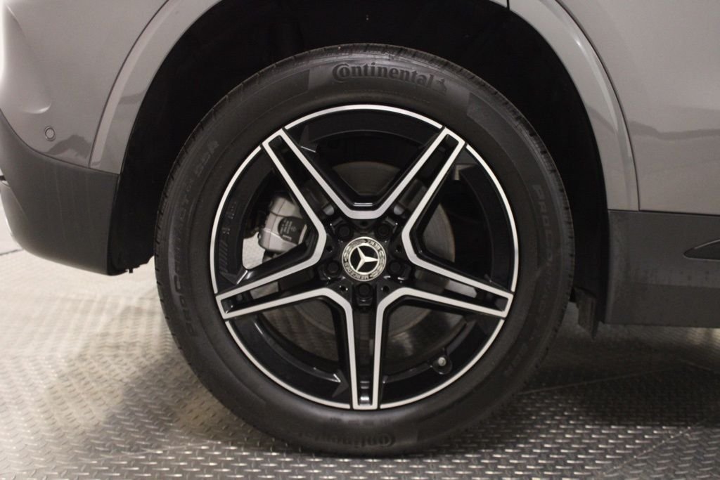 Certified Used 2025 Gray Mercedes-Benz GLA 250 image 10