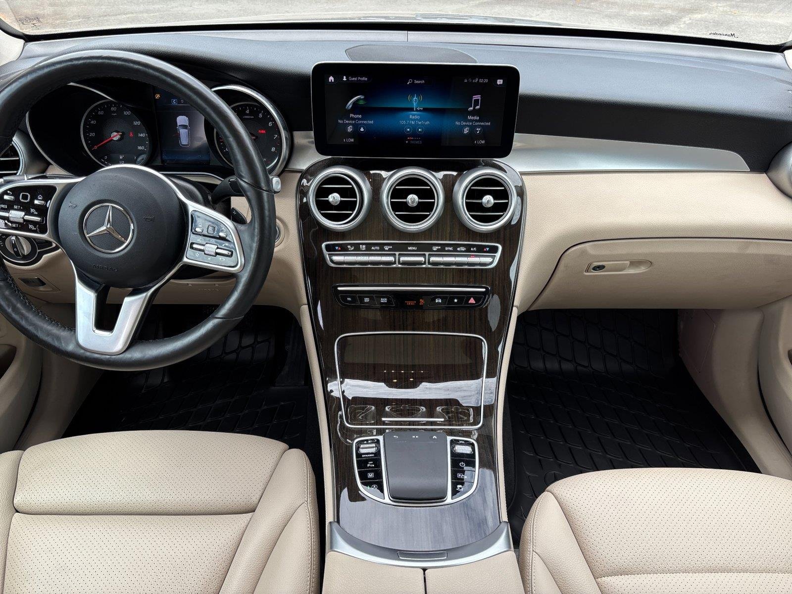 Used 2021 Obsidian Black Metallic Mercedes-Benz GLC 300 image 34
