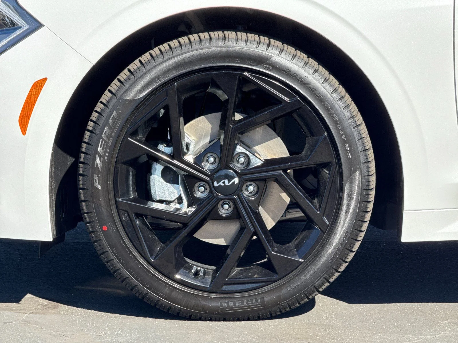 New 2026 White Kia GT-Line image 12