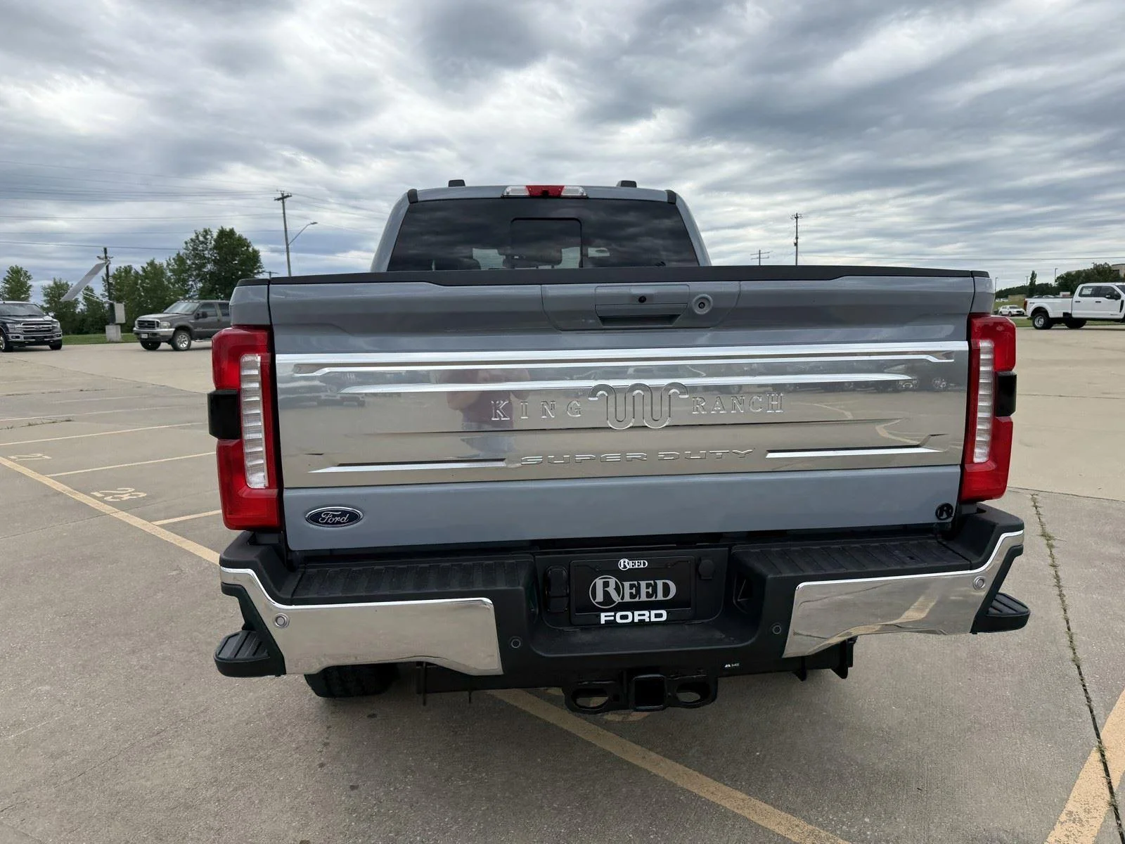 New 2026 Glacier Gray Metallic Tri-Coat Ford F-250® King Ranch® image 8