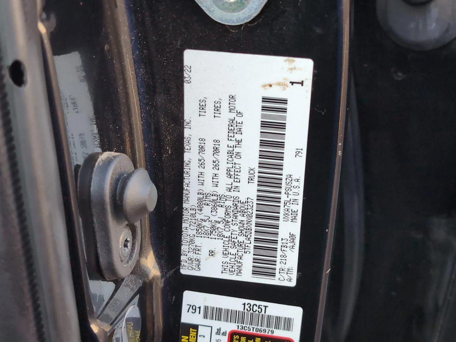 Used 2022 Midnight Black Metallic Toyota SR5 image 13