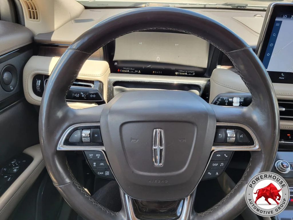 Used 2022 White Lincoln Reserve image 34