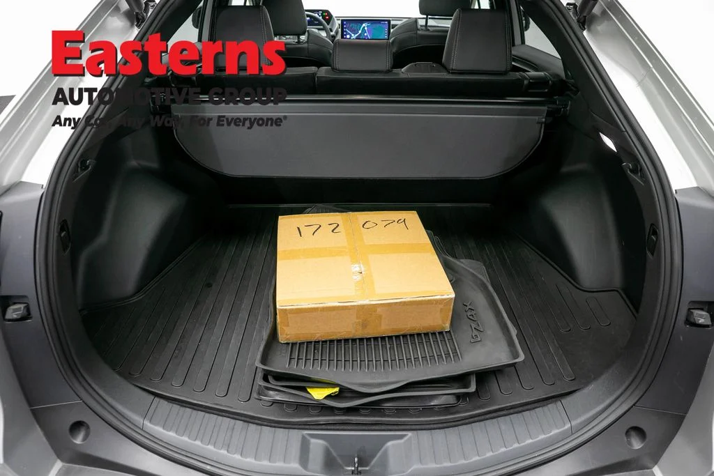 Used 2024 Silver Toyota XLE image 9