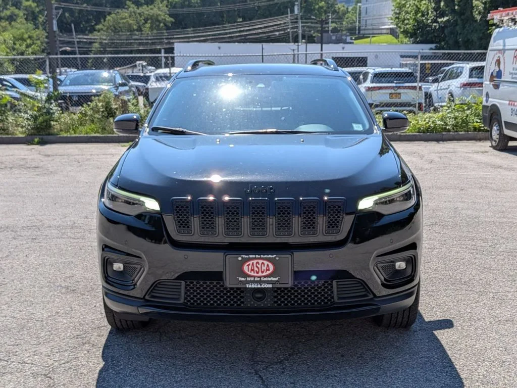 Used 2023 Black Jeep Altitude image 11