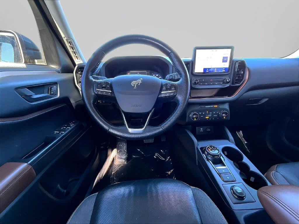 Used 2021 Red Ford Outer Banks image 8