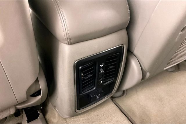 Used 2012 Red Jeep Laredo image 7
