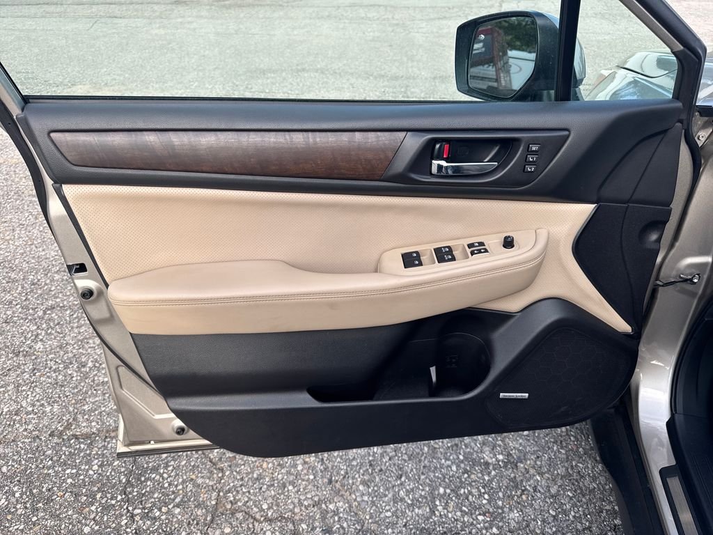 Used 2016 Gray Subaru 2.5i image 15