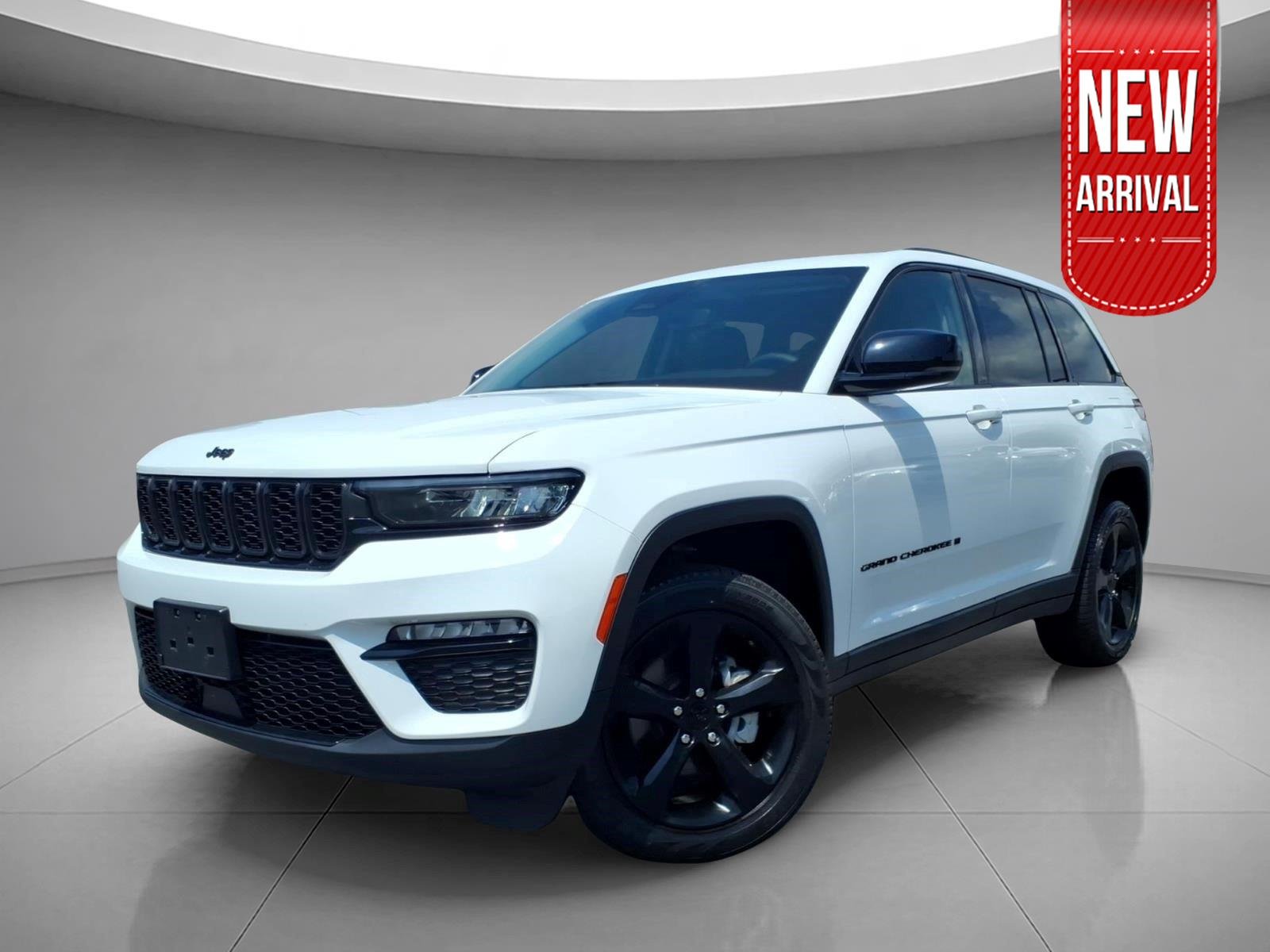 Used 2023 Bright White Clearcoat Jeep Limited image 1