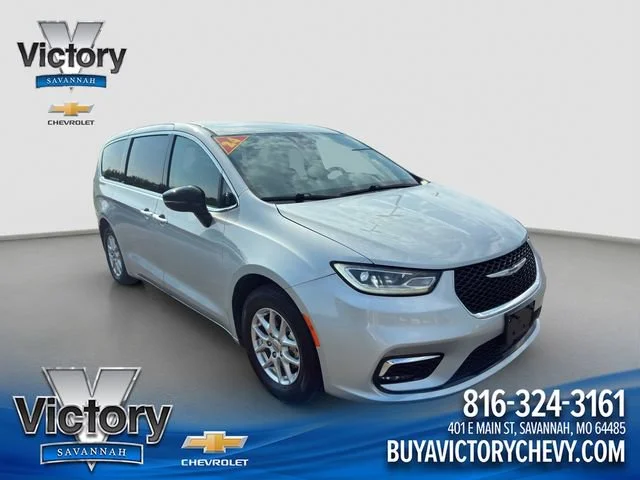 Used 2024 Silver Mist Chrysler Touring L image 1