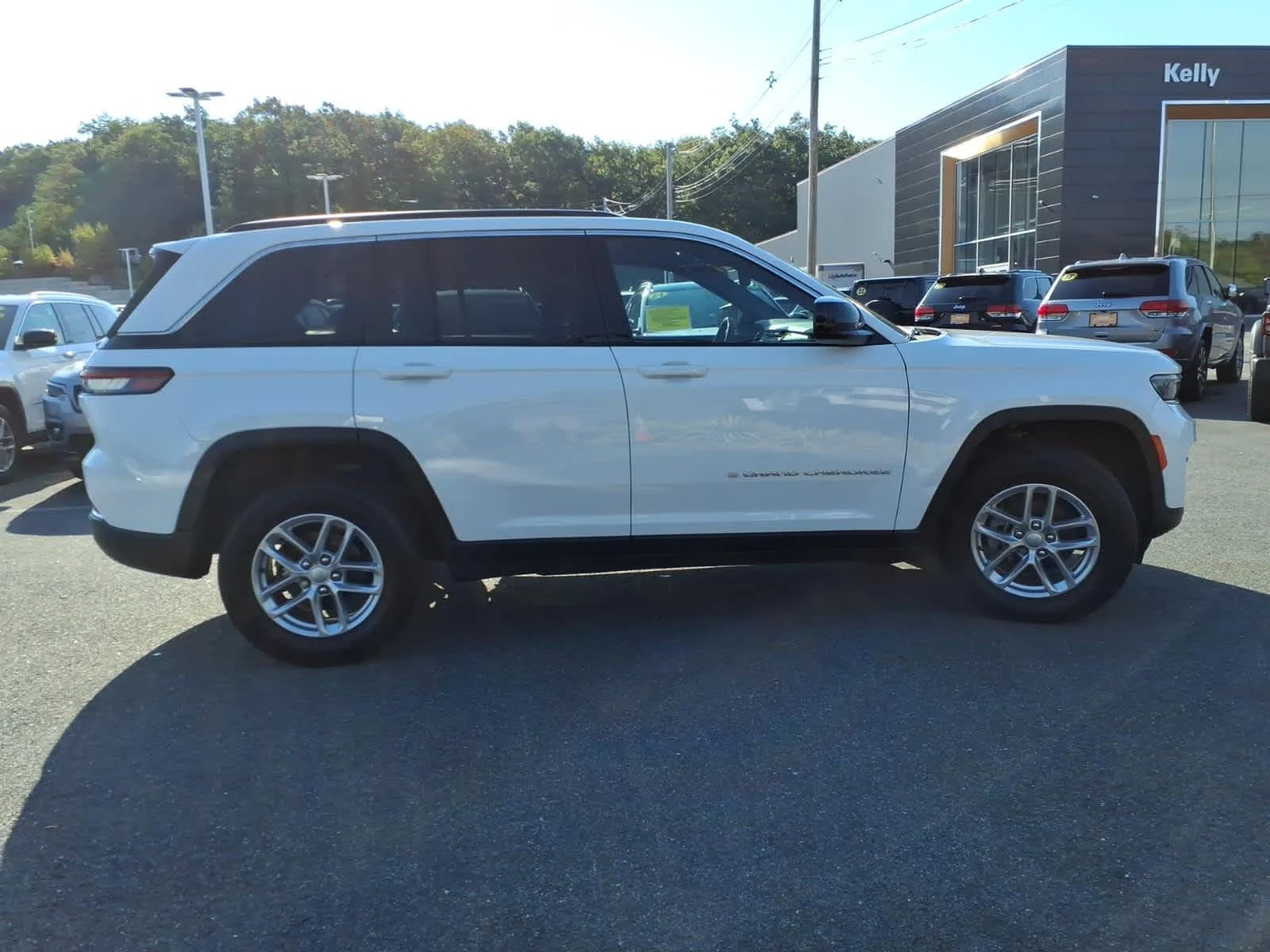 Certified Used 2024 Bright White Clearcoat Jeep Laredo X image 6