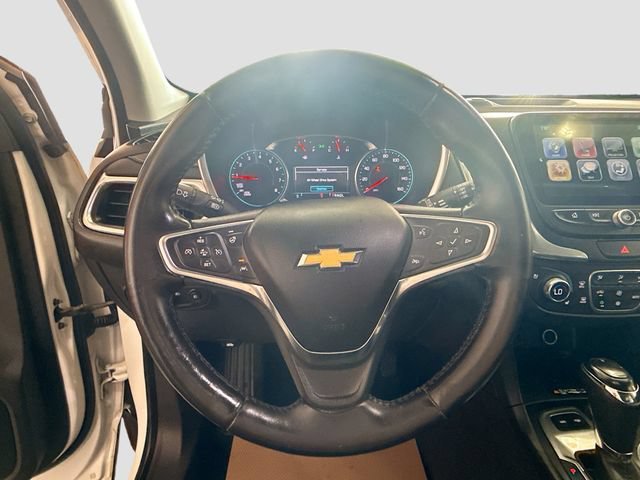 Used 2018 IRIDESCENT PEARL TRICOAT Chevrolet Premier image 12
