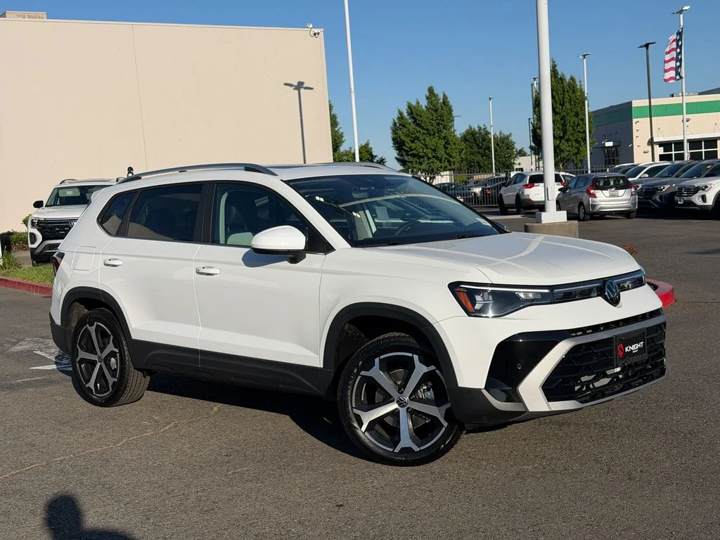 New 2026 Pure White Volkswagen 1.5T SEL image 3