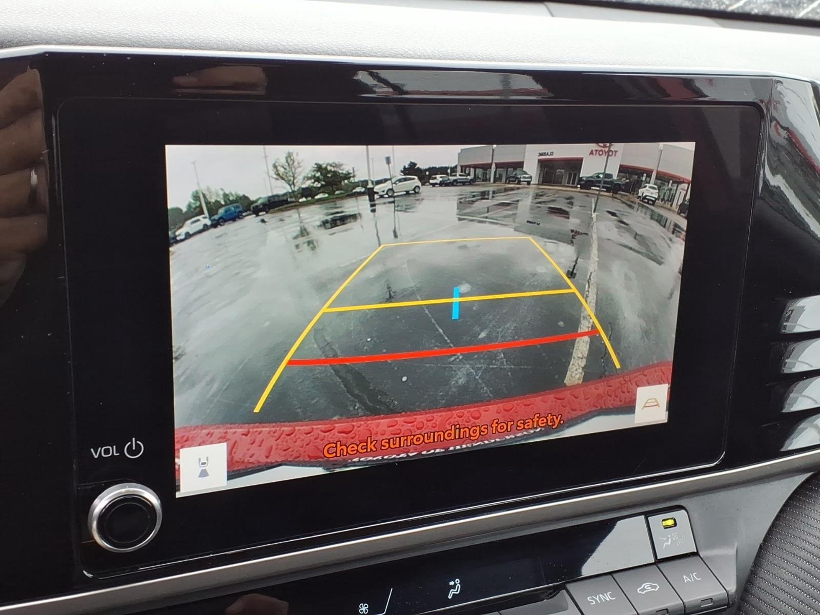 Used 2025  Toyota SE image 4