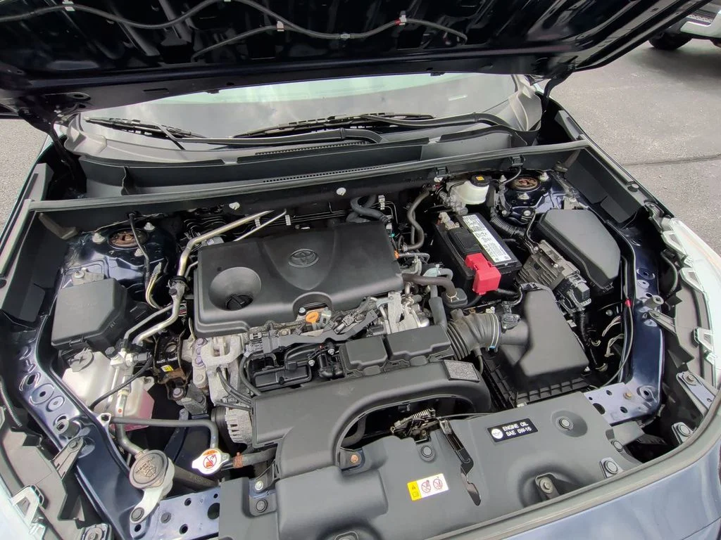 Used 2019  Toyota XLE image 26