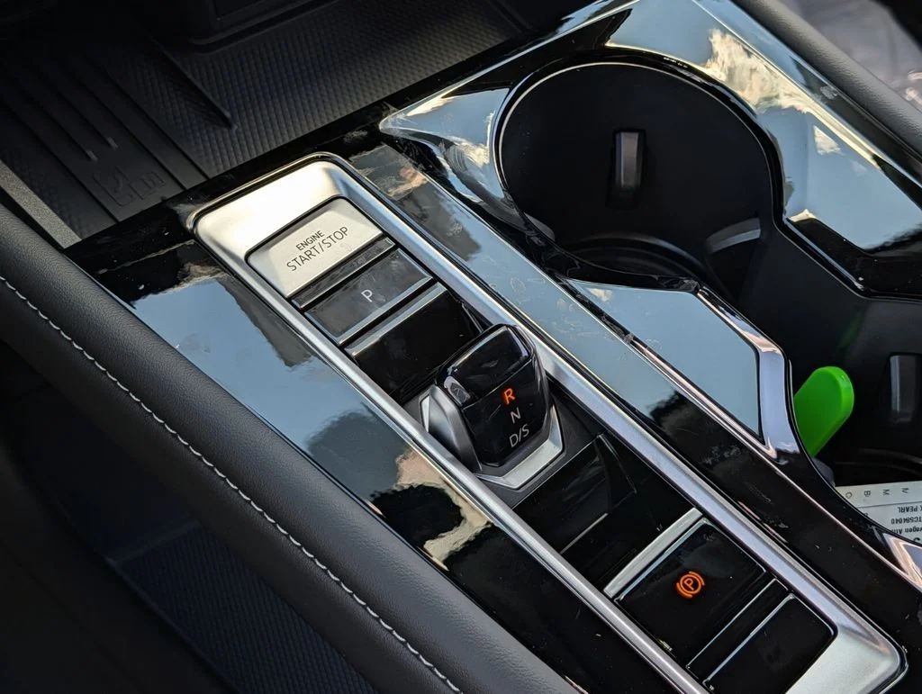 New 2026 Black Volkswagen 2.0T SE w/Technology image 25