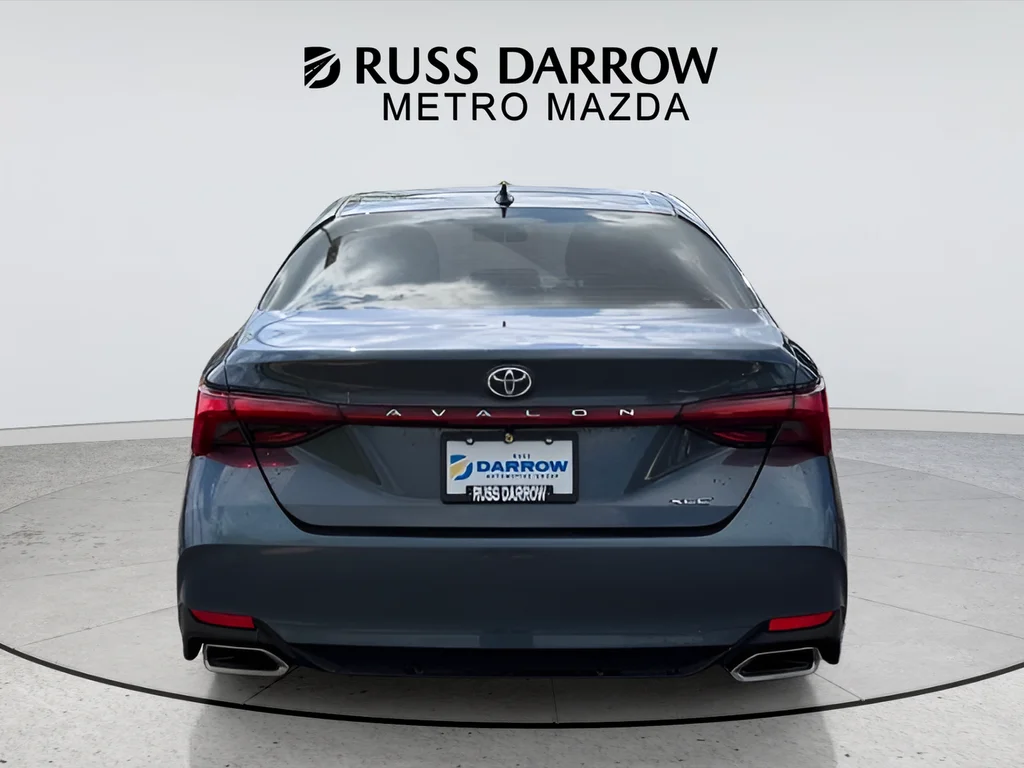 Used 2019 Gray Toyota XLE image 4
