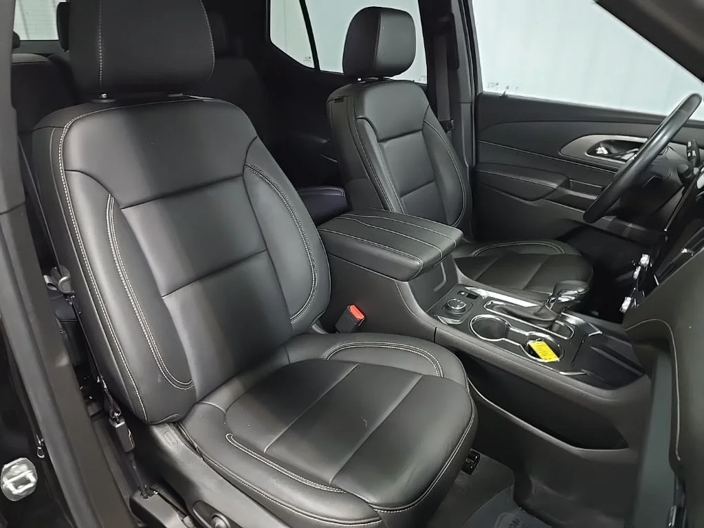 Used 2023 Black Chevrolet LT Leather image 14