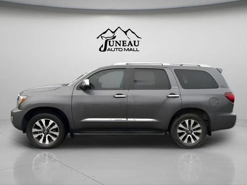 Used 2022 Magnetic Gray Metallic Toyota Limited image 4
